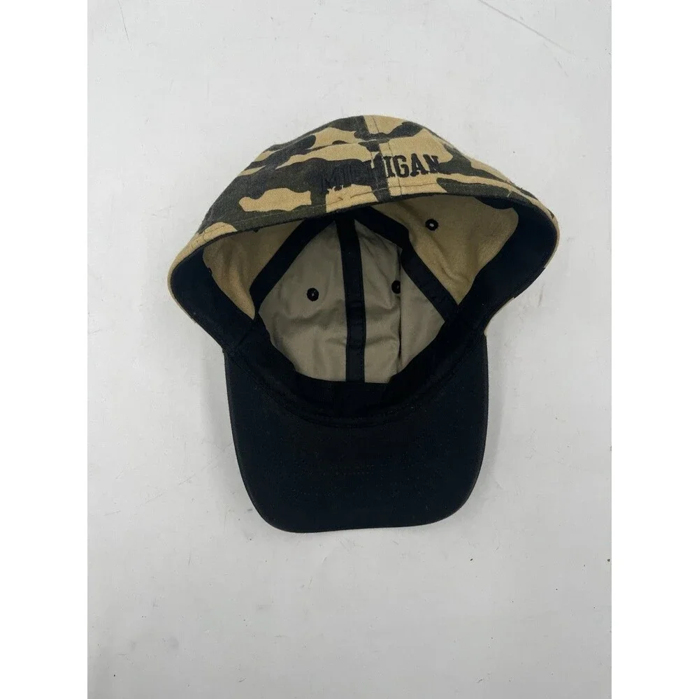 Mens S/M Adidas Michigan Wolverines Camouflage Adjustable Baseball Hat Camo